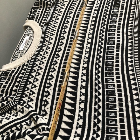 𝅺bcbg Generation black and cream sweater‎ size M/L - Picture 6 of 9